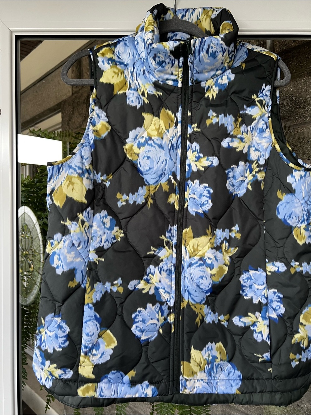 Lands' End Quilted Floral Puffer Vest in Black with Blue & Olive Flowers